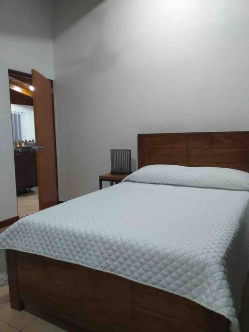 Amplia Casa En Paquera Apartment Exterior photo